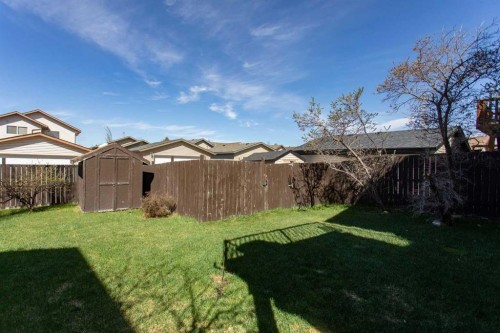 143 Inkster Close, Red Deer, AB - Outdoor