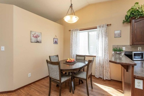 143 Inkster Close, Red Deer, AB - Indoor Photo Showing Dining Room