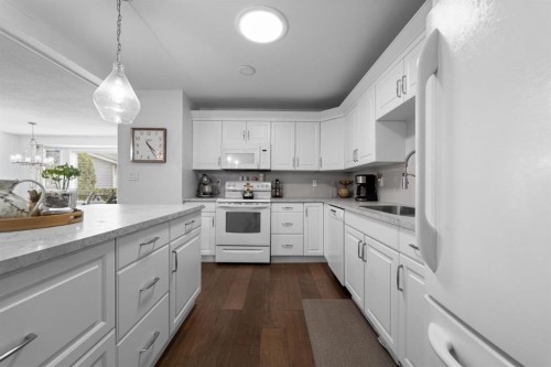 3932 56A Street Close, Camrose, AB 