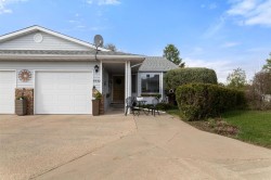 3932 56A Street Close Camrose, AB T4V 4L1
