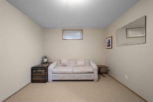 3932 56A Street Close, Camrose, AB 
