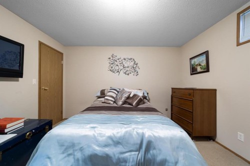 3932 56A Street Close, Camrose, AB 