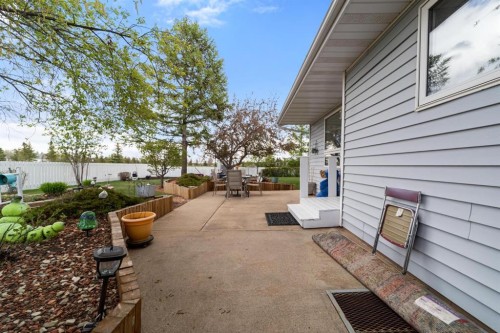3932 56A Street Close, Camrose, AB 