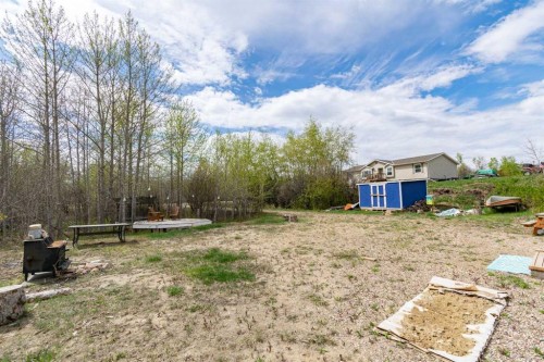 5 Mackenzie Way, White Sands, AB 