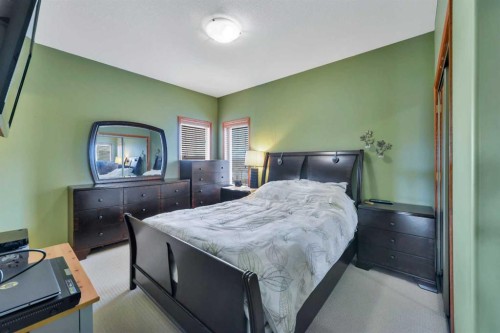 191 Inglewood Drive, Red Deer, AB - Indoor Photo Showing Bedroom