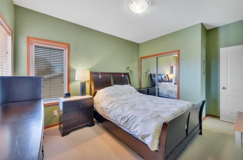 191 Inglewood Drive, Red Deer, AB - Indoor Photo Showing Bedroom