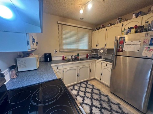 59 Nichols Crescent, Red Deer, AB 