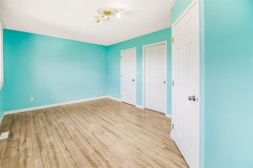 17-6300 Orr Drive, Red Deer, AB - Indoor Photo Showing Other Room