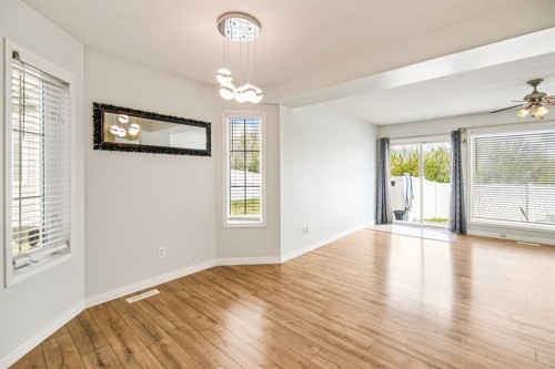 17-6300 Orr Drive, Red Deer, AB - Indoor Photo Showing Other Room