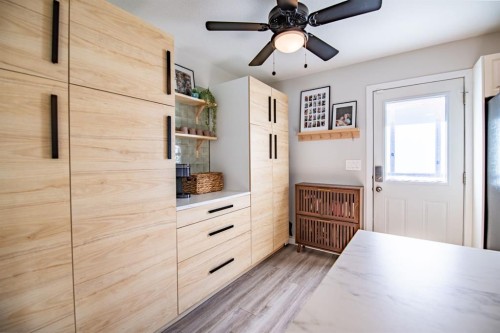 105 Erickson Drive, Red Deer, AB - Indoor Photo Showing Other Room