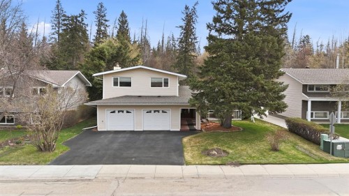 93 Page Avenue, Red Deer, AB - Outdoor