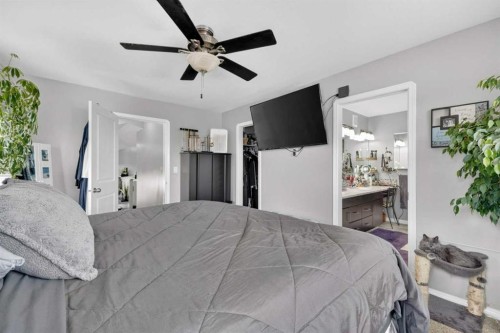 135 Stephenson Crescent, Red Deer, AB - Indoor Photo Showing Bedroom