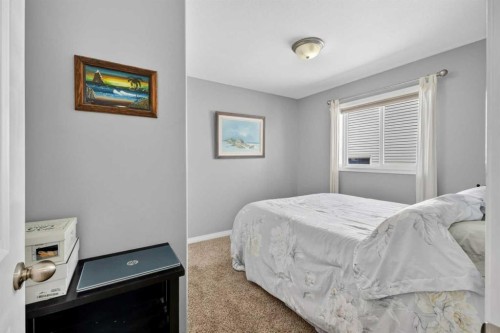 135 Stephenson Crescent, Red Deer, AB - Indoor Photo Showing Bedroom