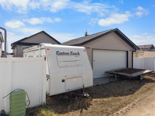135 Stephenson Crescent, Red Deer, AB - Outdoor