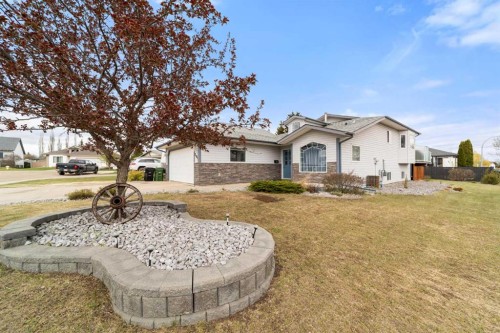 3401 59 Street Close  Camrose, AB T4V 4Y9