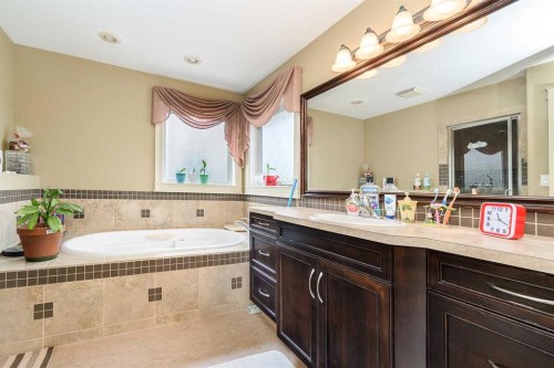 167 Addington Drive, Red Deer, AB 