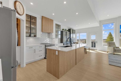12 Emmett Crescent, Red Deer, AB - Indoor Photo Showing Kitchen With Upgraded Kitchen
