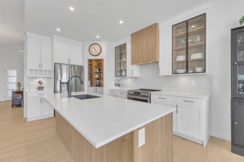 12 Emmett Crescent, Red Deer, AB - Indoor Photo Showing Kitchen With Upgraded Kitchen