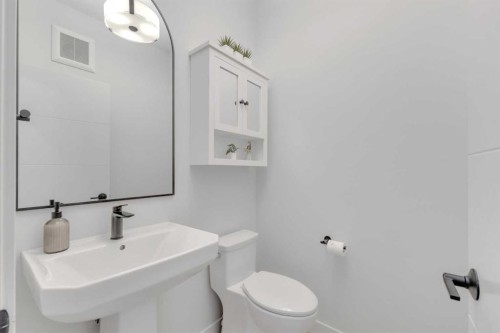12 Emmett Crescent, Red Deer, AB - Indoor Photo Showing Bathroom