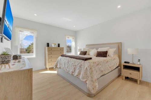12 Emmett Crescent, Red Deer, AB - Indoor Photo Showing Bedroom