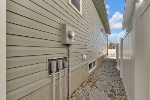 12 Emmett Crescent, Red Deer, AB - Outdoor With Exterior