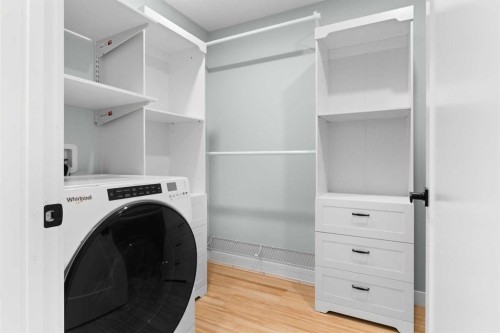 3210 43 Avenue, Red Deer, AB - Indoor Photo Showing Laundry Room
