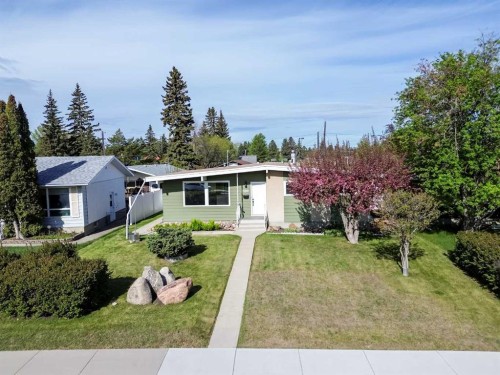 3210 43 Avenue, Red Deer, AB - Outdoor
