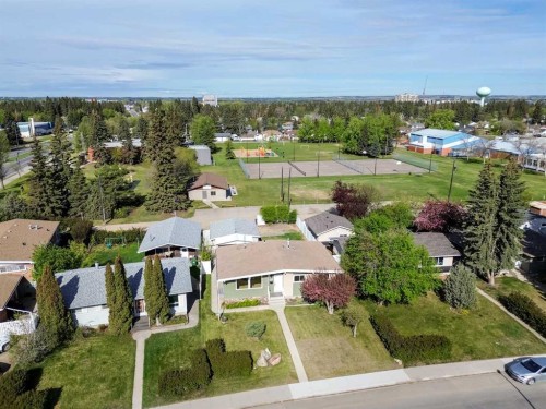 3210 43 Avenue, Red Deer, AB - Outdoor With View