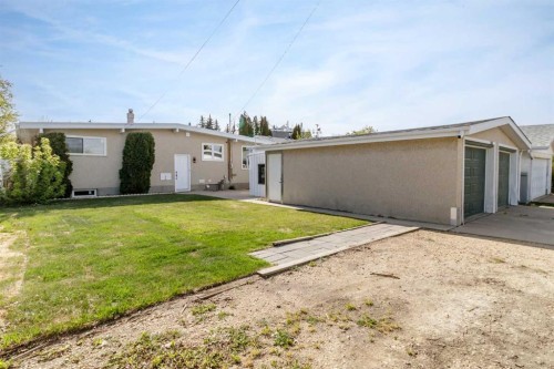 3210 43 Avenue, Red Deer, AB - Outdoor