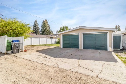 3210 43 Avenue, Red Deer, AB - Outdoor