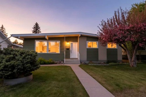 3210 43 Avenue, Red Deer, AB - Outdoor