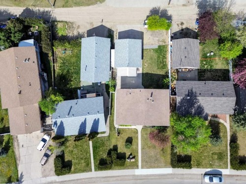 3210 43 Avenue, Red Deer, AB - Outdoor