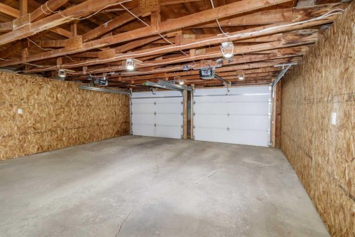 3210 43 Avenue, Red Deer, AB - Indoor Photo Showing Garage
