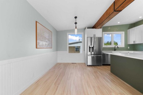 3210 43 Avenue, Red Deer, AB - Indoor Photo Showing Kitchen