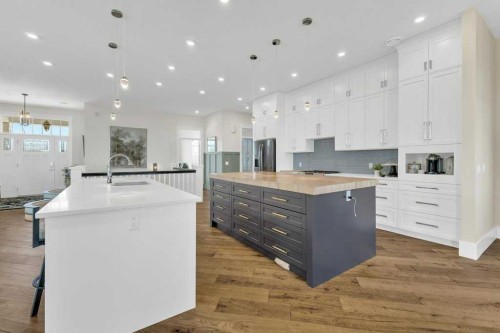 5304 Westview Drive, Rimbey, AB - Indoor Photo Showing Kitchen With Upgraded Kitchen