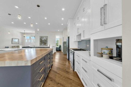 5304 Westview Drive, Rimbey, AB - Indoor Photo Showing Kitchen With Upgraded Kitchen