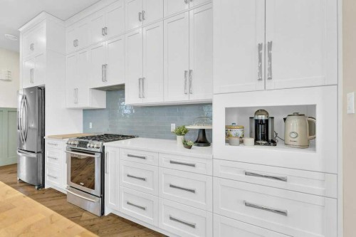 5304 Westview Drive, Rimbey, AB - Indoor Photo Showing Kitchen With Stainless Steel Kitchen With Upgraded Kitchen