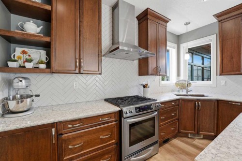 22 Vienna Close, Red Deer, AB - Indoor Photo Showing Kitchen