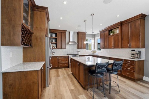 22 Vienna Close, Red Deer, AB - Indoor Photo Showing Kitchen With Stainless Steel Kitchen With Upgraded Kitchen
