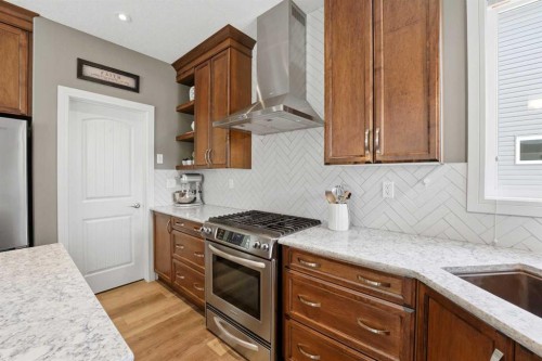 22 Vienna Close, Red Deer, AB - Indoor Photo Showing Kitchen With Stainless Steel Kitchen