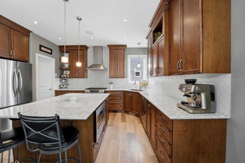 22 Vienna Close, Red Deer, AB - Indoor Photo Showing Kitchen With Upgraded Kitchen