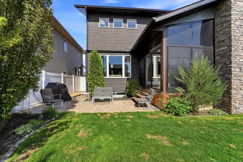 22 Vienna Close, Red Deer, AB - Outdoor