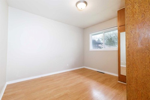 3905 46 Street, Red Deer, AB - Indoor Photo Showing Other Room