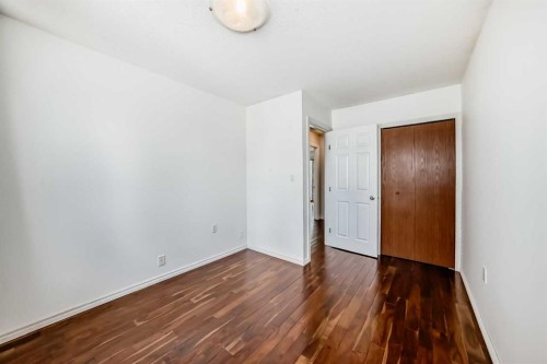 2 Nichols Crescent, Red Deer, AB - Indoor Photo Showing Other Room