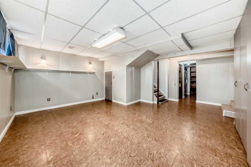 2 Nichols Crescent, Red Deer, AB - Indoor Photo Showing Other Room