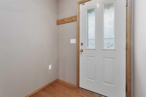 26 Dale Close, Red Deer, AB - Indoor Photo Showing Other Room