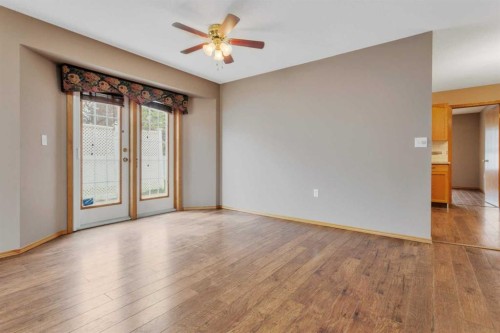 26 Dale Close, Red Deer, AB - Indoor Photo Showing Other Room
