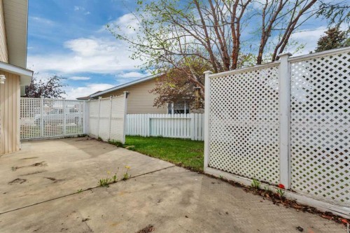 26 Dale Close, Red Deer, AB - Outdoor With Deck Patio Veranda