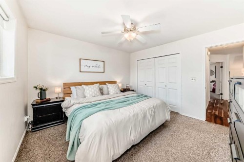 6 Timmons Close, Lacombe, AB - Indoor Photo Showing Bedroom