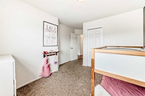 6 Timmons Close, Lacombe, AB - Indoor Photo Showing Other Room